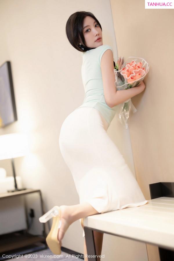 杨晨晨 sugar小甜心CC [XiuRen]高清写真图 2023.10.09 No.7481 杨晨晨Yome 御姐美臀第16张图片